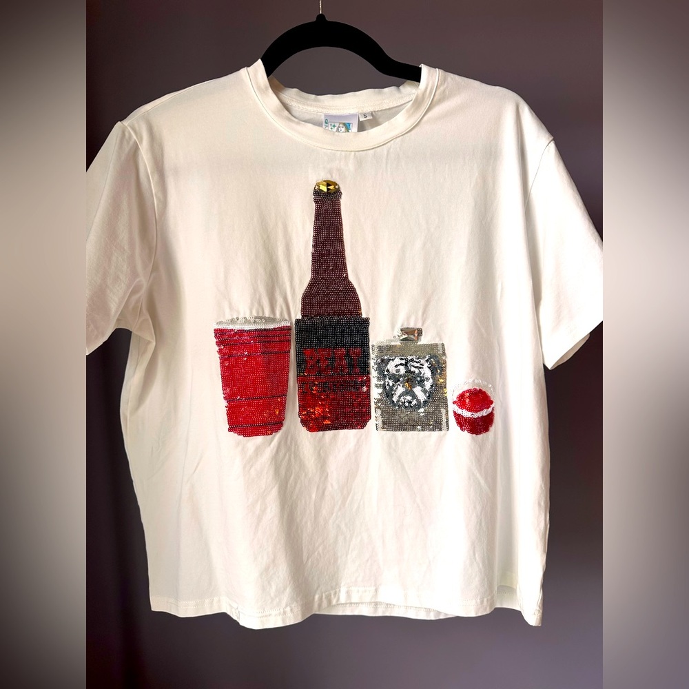 Queen of Sparkles UGA Georgia Bulldogs Beat Everybody Drink Tee Small